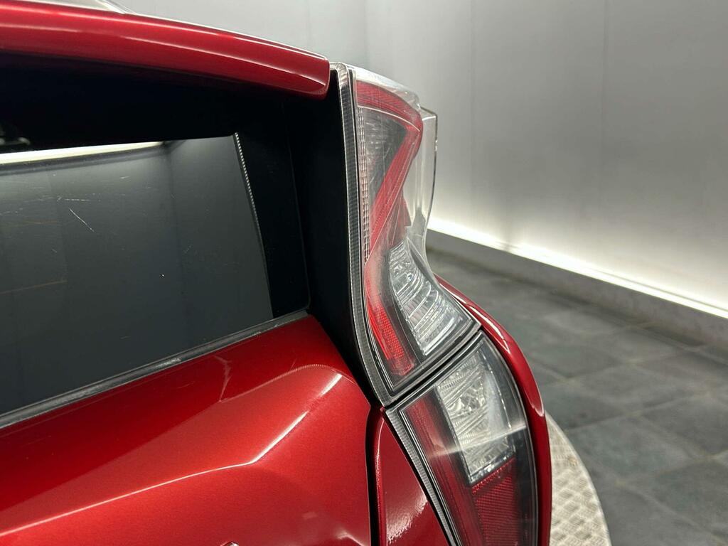 Toyota Prius Vvt-i Business Edition White #32