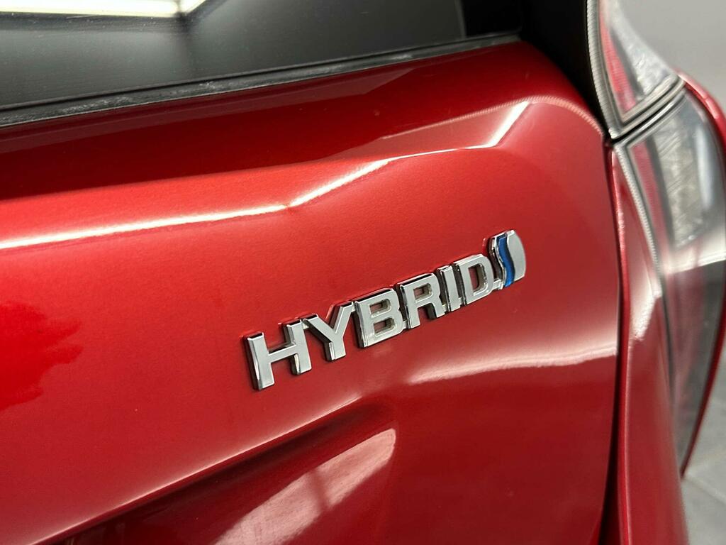 Toyota Prius Vvt-i Business Edition White #30