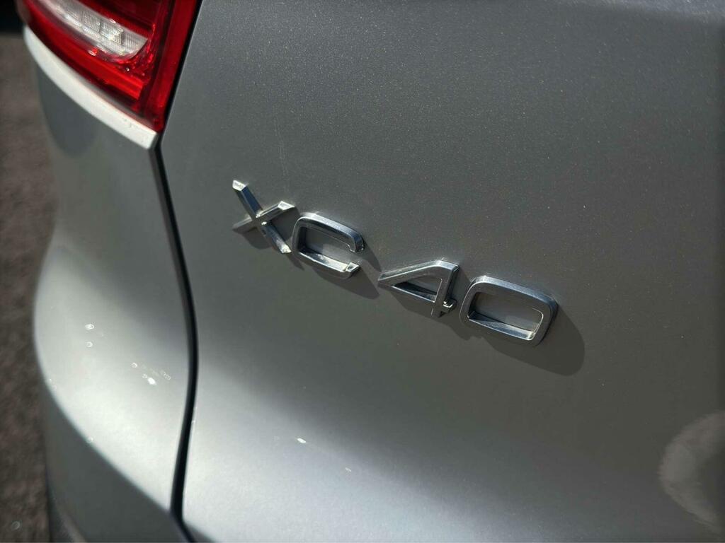 Volvo XC40 D4 Awd R-design Pro Xenium Pack Intel Grey #43