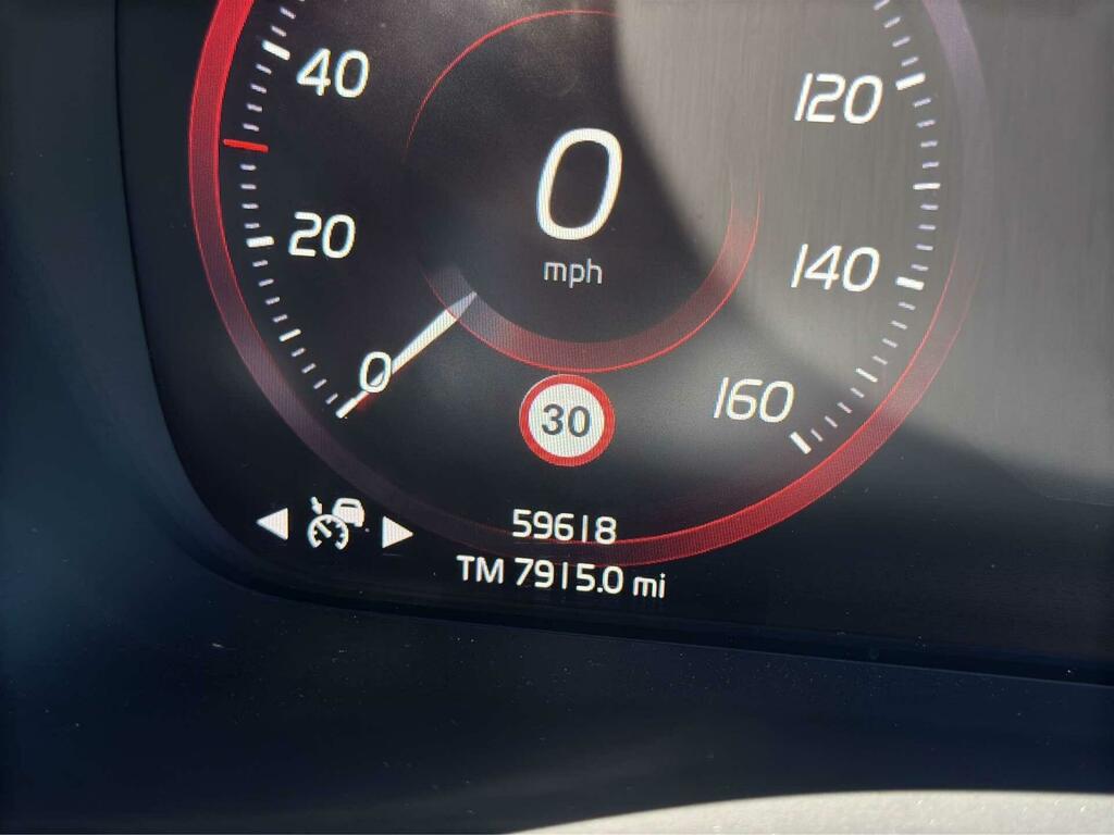 Volvo XC40 D4 Awd R-design Pro Xenium Pack Intel Grey #17