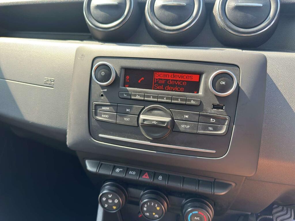 Dacia Duster 1.6 Sce Comfort 4X4 White #21