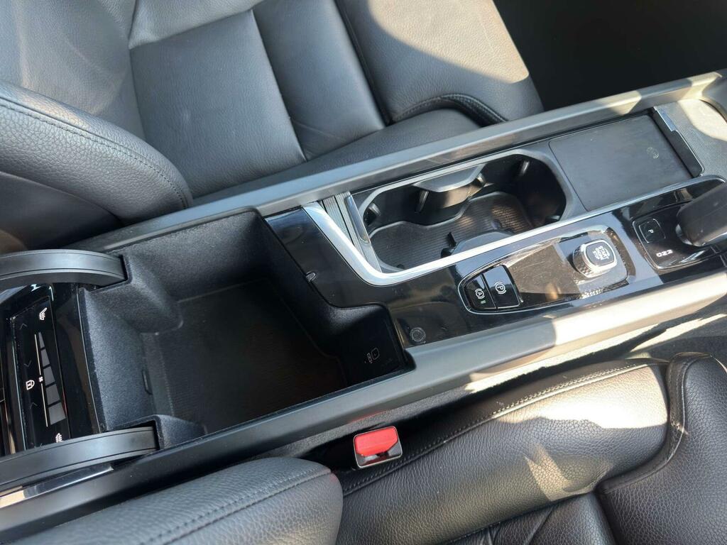 Volvo V60 B3 Plus Mhev #40