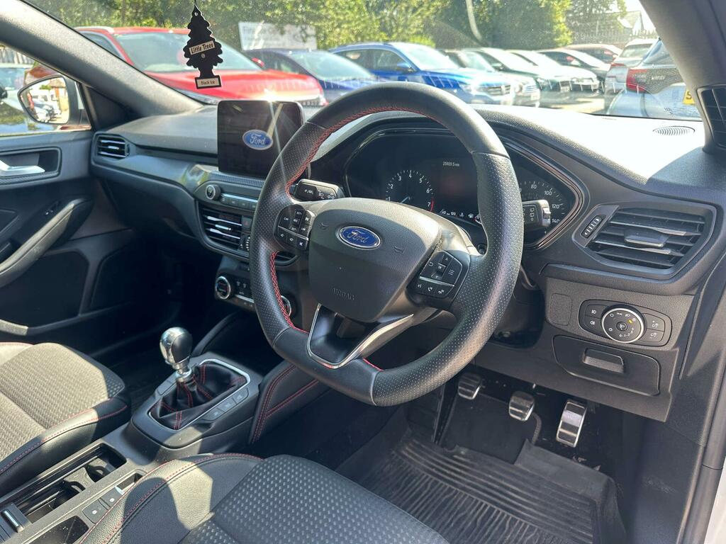 Ford Focus St-line X HF20LWW White #5