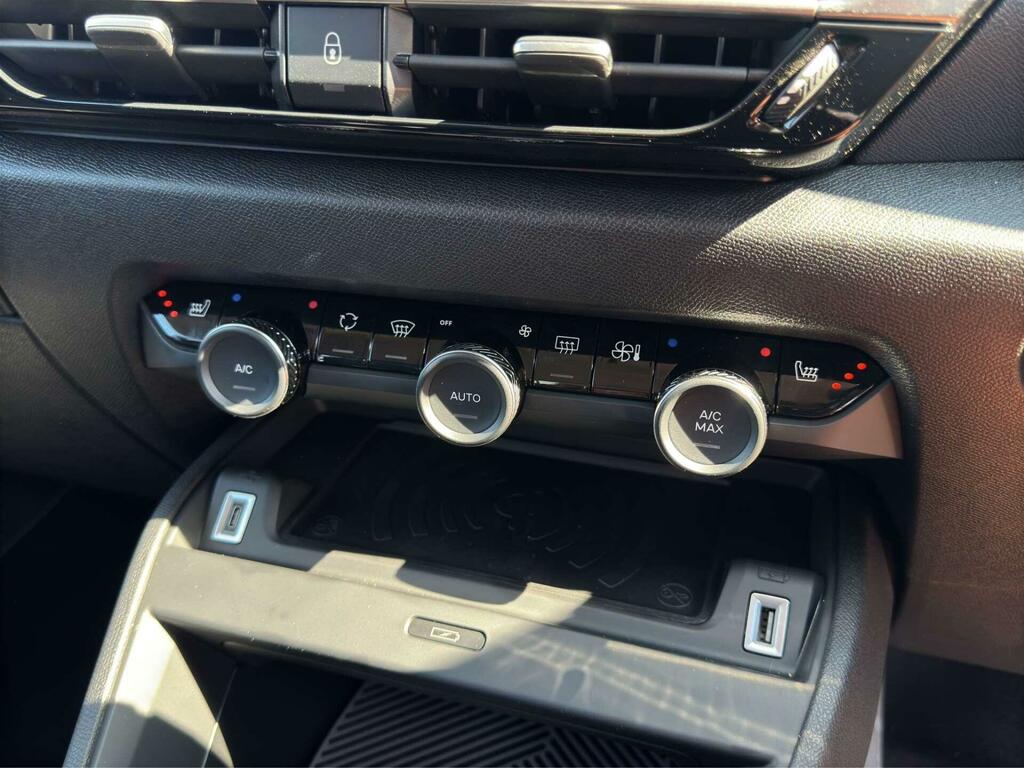 Citroen e-C4 100Kw E-series 50Kwh Black #22