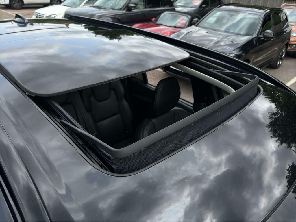 Volvo XC90 Plus Black #5