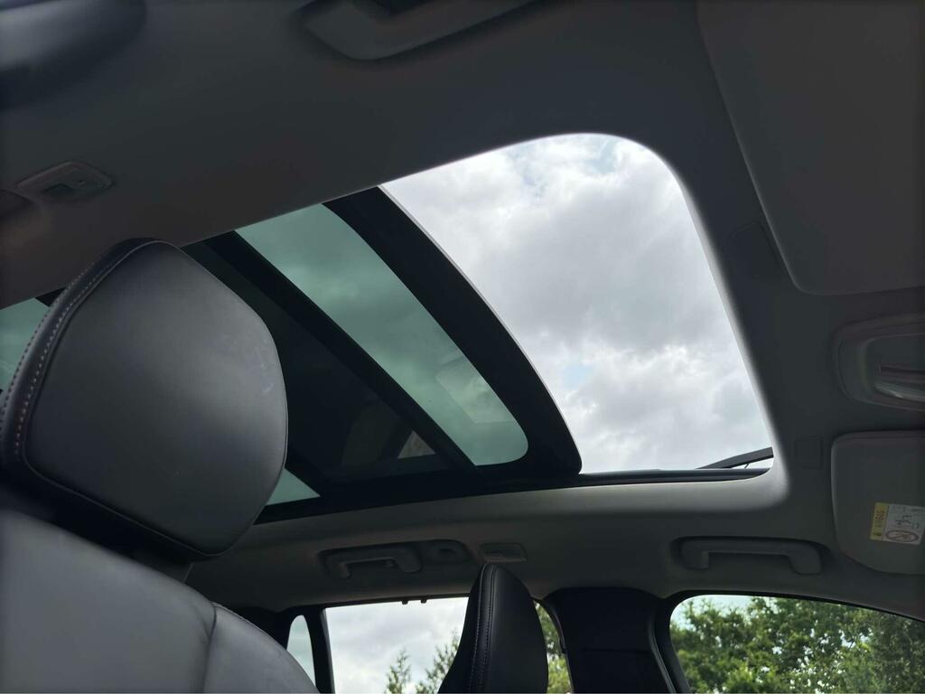 Volvo XC90 Plus Black #4