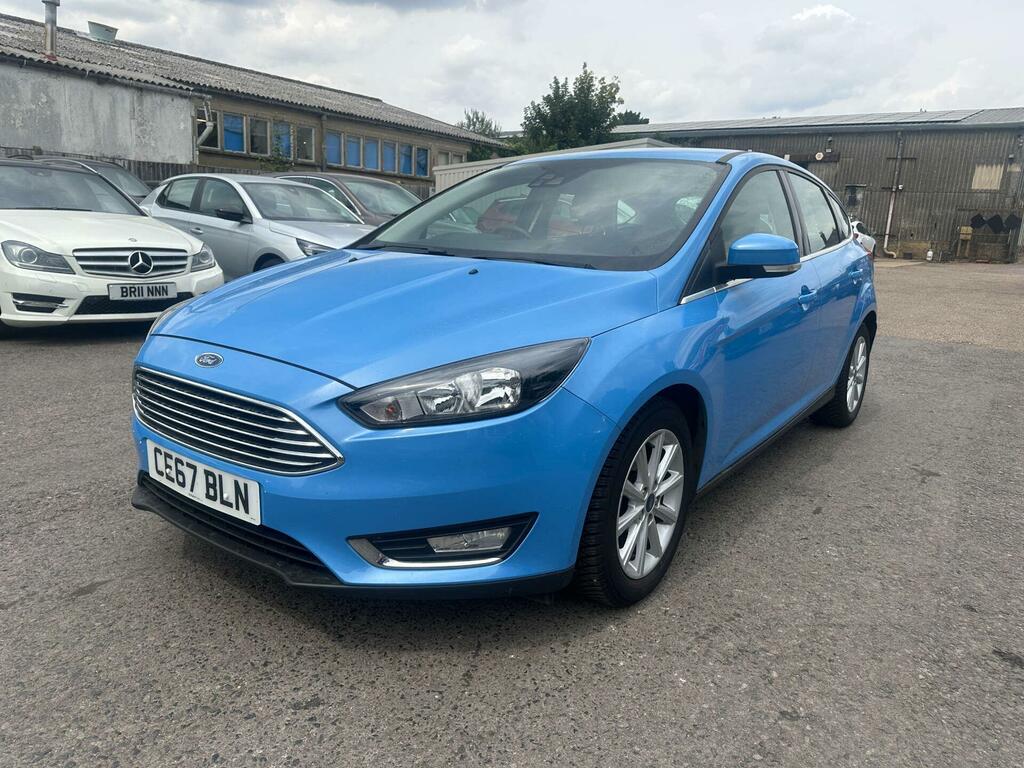 Ford Focus Titanium Blue #2