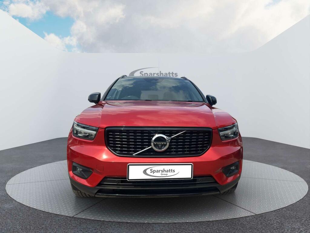 Volvo XC40 First Edition Red #2