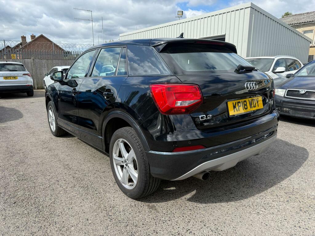 Audi Q2 Sport Black #3