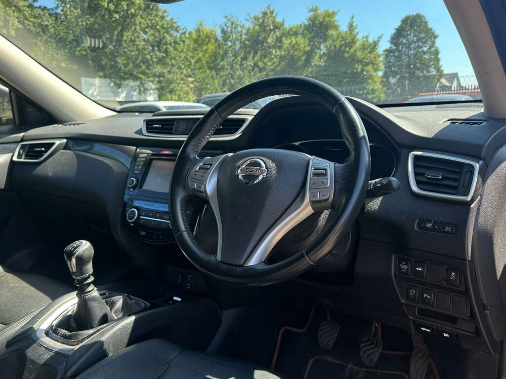 Nissan X-Trail Tekna Orange #3