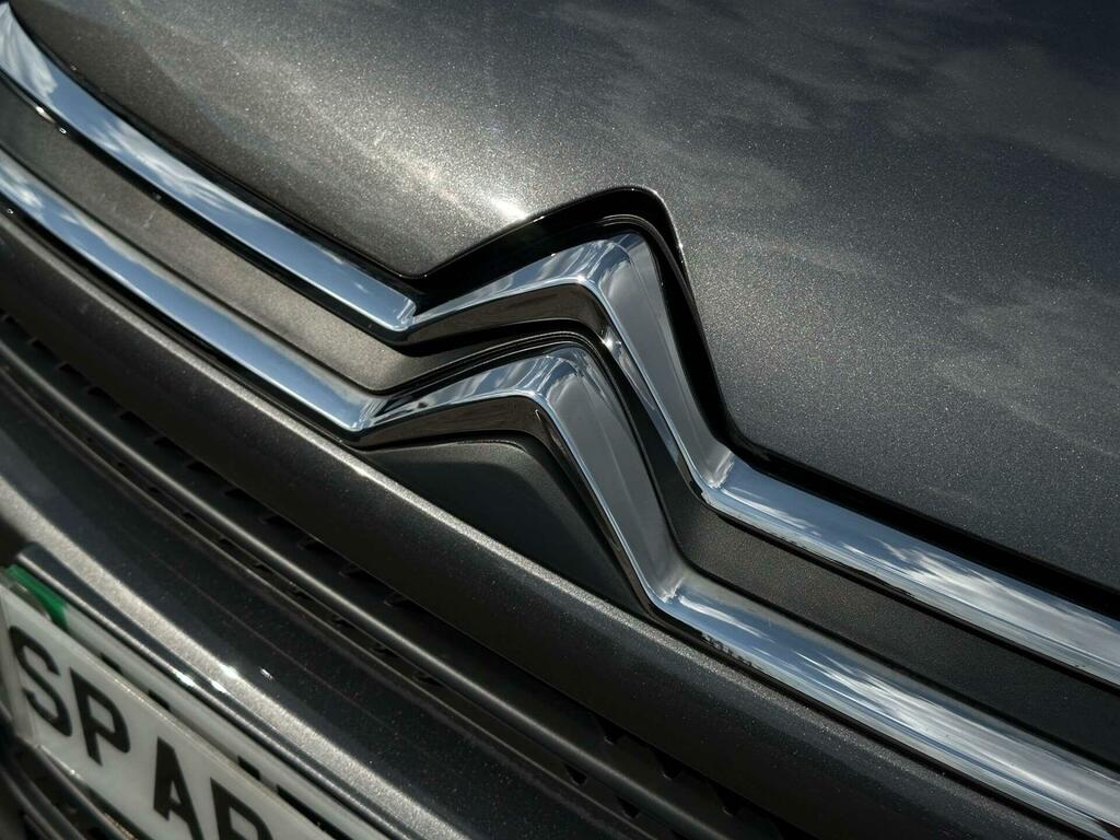 Citroen e-C4 100Kw E-series 50Kwh Black #33
