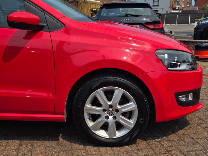 Volkswagen Polo Match Edition Red #5