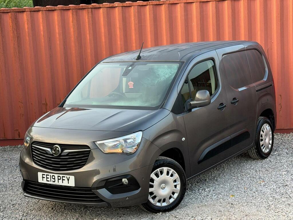 Vauxhall Combo 1.6 Turbo D 2000 Sportive L1 H1 Euro 6 Ss FE19PFY Grey #3