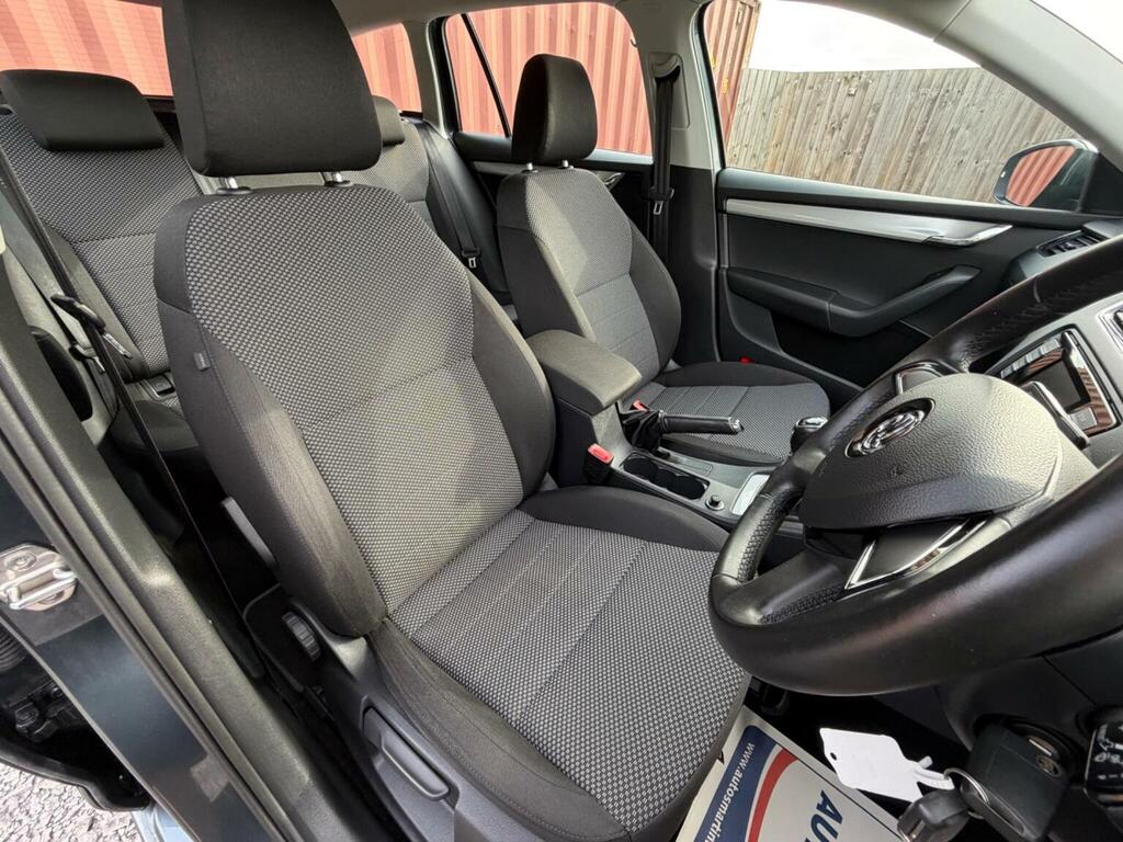 Skoda Octavia 1.6 Tdi Cr Se Business Greenline III Grey #41