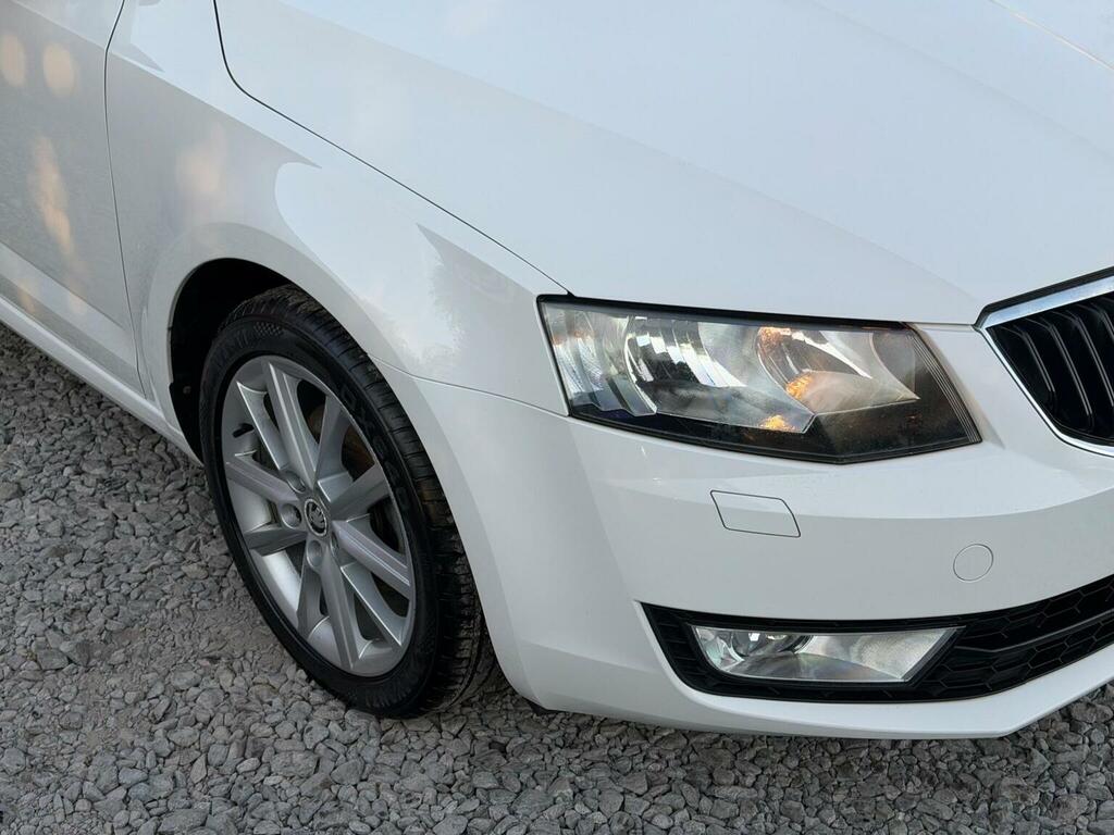 Skoda Octavia 1.4 Tsi Elegance Euro 5 Ss BP63BXS White #5