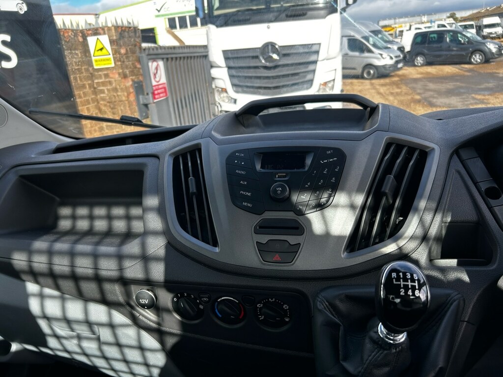 Ford Transit Custom 350 2.0 Tdci 130Ps L4 Xlwb Dropside Pick Up Tail L MM66HNL White #5