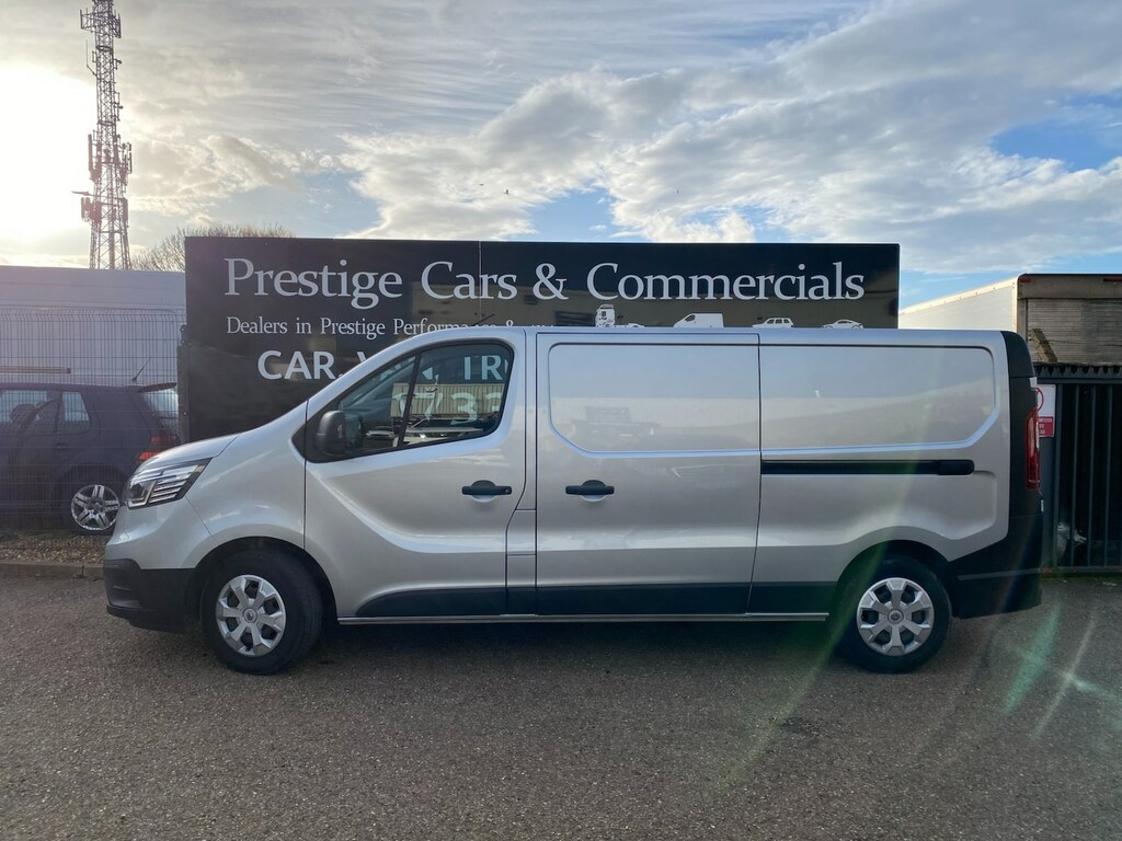 Renault Trafic Ll30 2.0 Dci 150 Business L2 Lwb Panel Van 53K Frs YK22XMU Grey #5