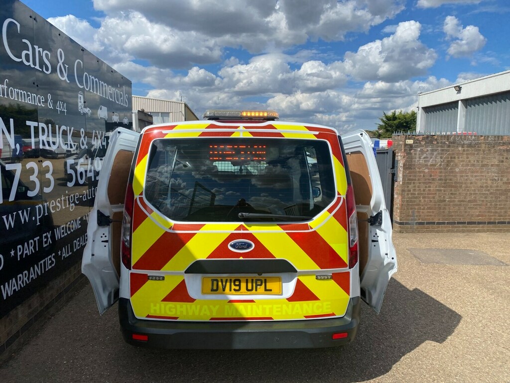 Ford Transit Connect 1.5 Tdci 120Ps Trend 8 Speed Panel Van 9 White #4