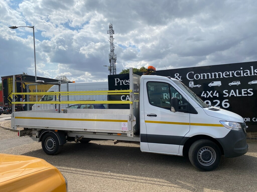 Mercedes-Benz Sprinter 3.5T L2h2 Premium Van White #46