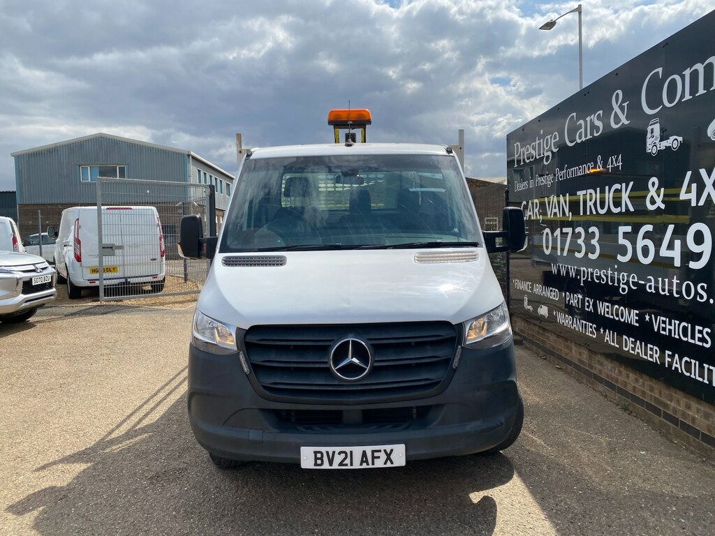 Mercedes-Benz Sprinter 3.5T L2h2 Premium Van White #40