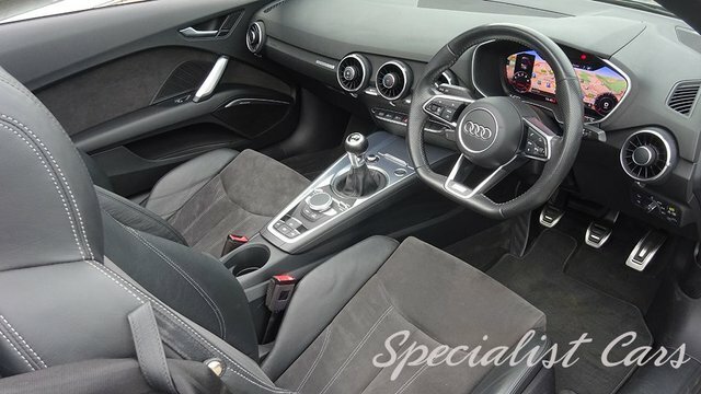 Audi TT 1.8 Tfsi Black Edition Roadster Black #5