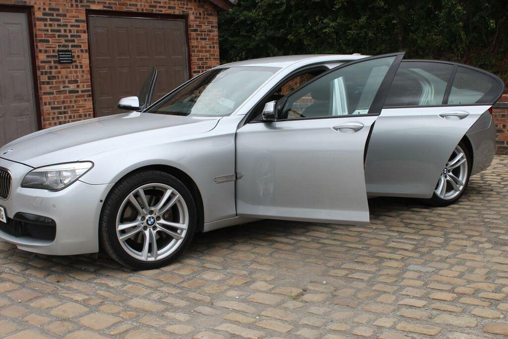 BMW 7 Series M Sport Black #8