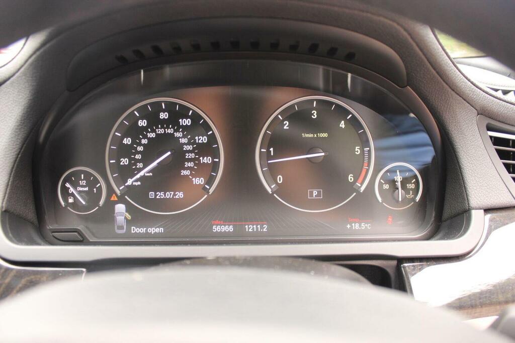 BMW 7 Series M Sport Black #30