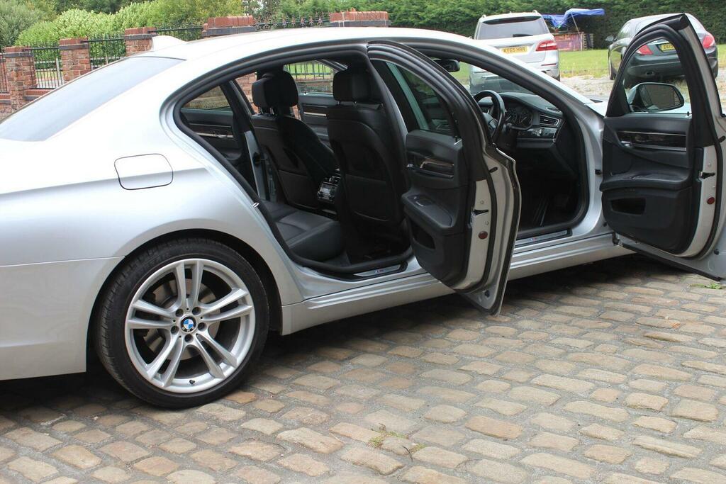 BMW 7 Series M Sport Black #13
