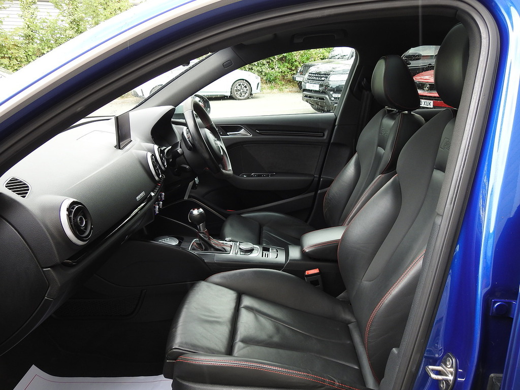 Audi RS3 2016 16 2.5 Black #15
