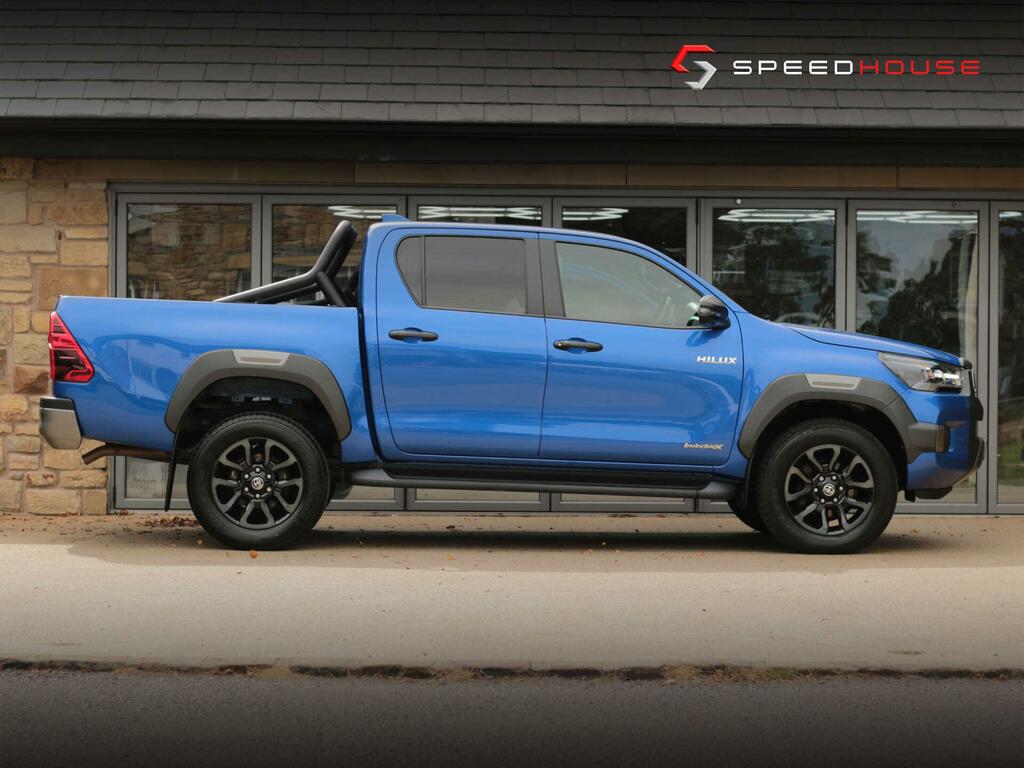 Toyota HILUX Invincible X Blue #6