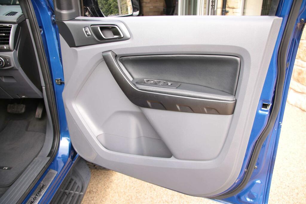 Ford Ranger Pickup White #42