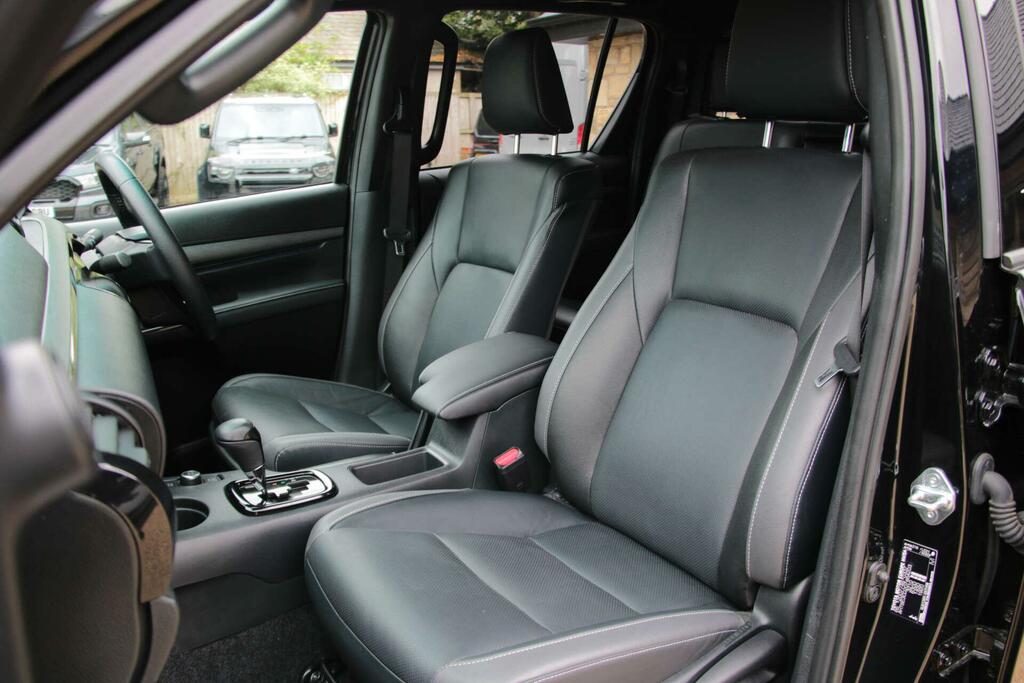 Toyota HILUX 2.8 Hilux Invincible X Mhev 4Wd A 4Wd Black #4