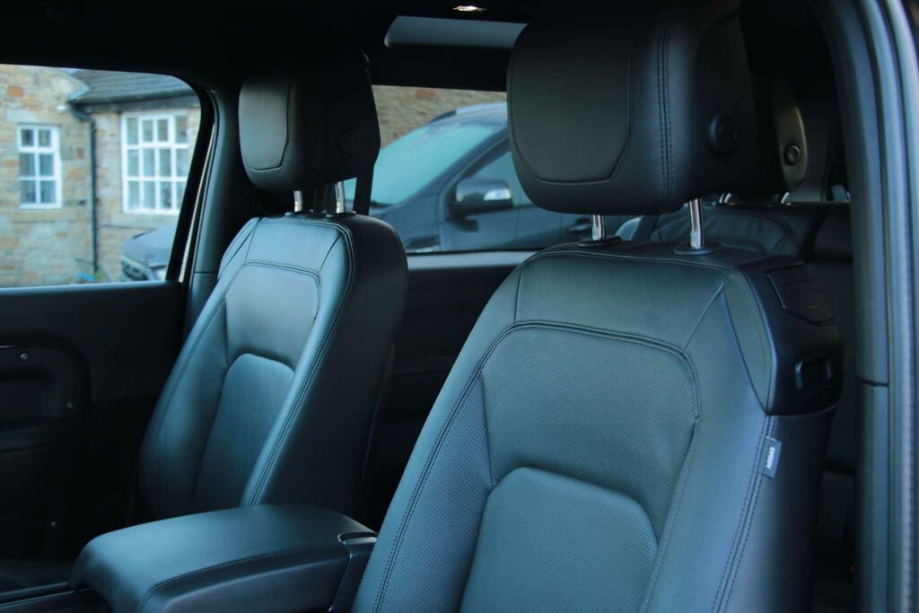 Land Rover Defender 90 3.0 D250 X-dynamic Hse Grey #32