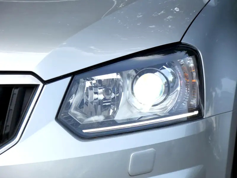 Skoda Yeti 2.0 Tdi Se L Drive Outdoor Euro 6 Ss Silver #5