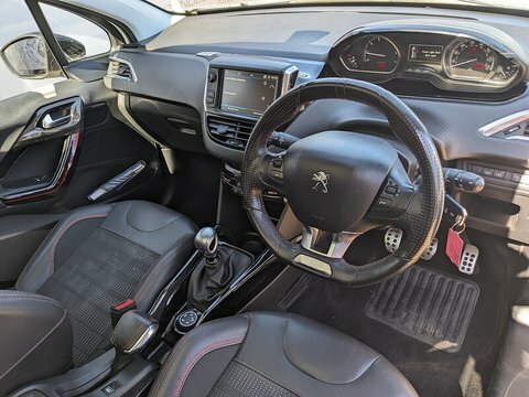 Peugeot 2008 Puretech S S MT18ZWL #6