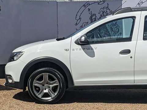 Dacia Sandero Stepway Comfort Tce White #5