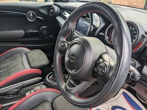 Mini Hatch Back Steptronic Euro 6 Ss 136 Ps White #17
