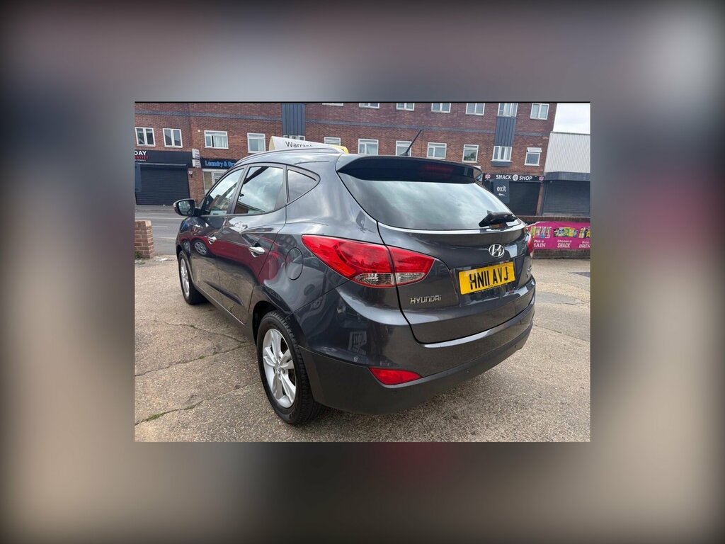 Hyundai Ix35 1.7 Crdi Premium Euro 5 Ss Grey #2