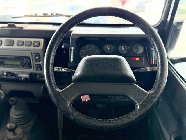 Land Rover Defender 110 Td5 2.5 Td5 Hard Top 299 G Blue #29