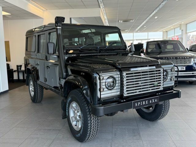 Land Rover Defender 110 Td5 2.5 Td5 Hard Top 299 G Blue #1