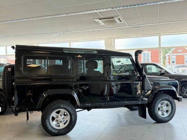 Land Rover Defender 110 Td5 2.5 Td5 Hard Top 299 G Blue #2