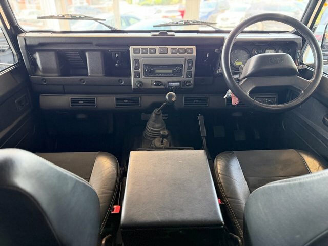 Land Rover Defender 110 Td5 2.5 Td5 Hard Top 299 G Blue #28