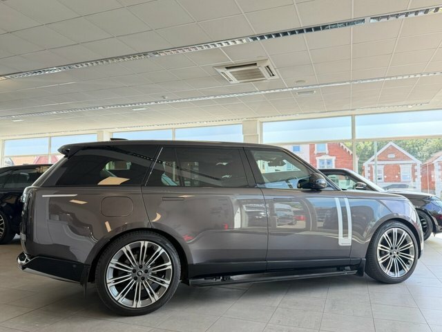 Land Rover Range Rover D350 Mhev Suv FX22TZT Brown #2