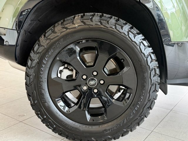 Land Rover Defender 110 110 3.0 D250 Awd S Awd S Santorini Black Black #9