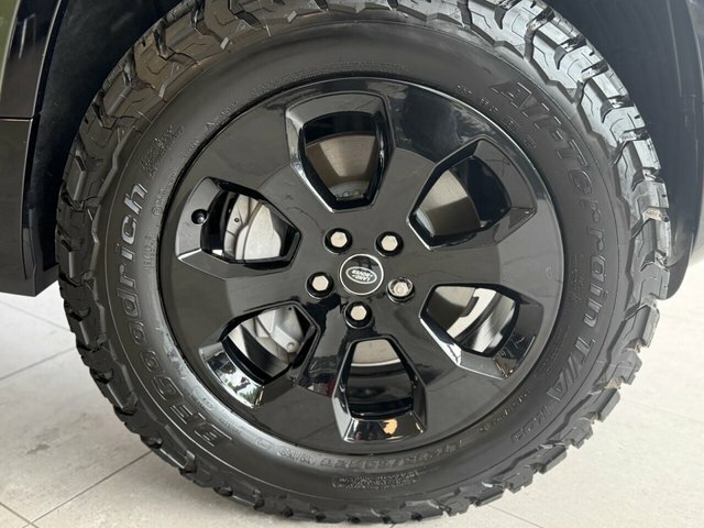 Land Rover Defender 110 110 3.0 D250 Awd S Awd S Santorini Black Black #8
