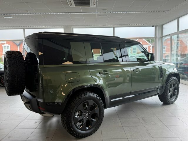 Land Rover Defender 110 D350 Mhev X-dynamic Hse Green #2