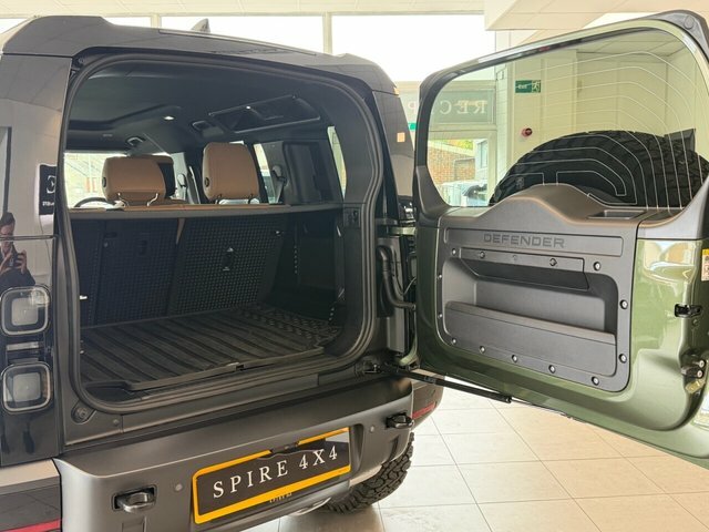 Land Rover Defender 110 110 3.0 D250 Awd S Awd S Santorini Black Black #13