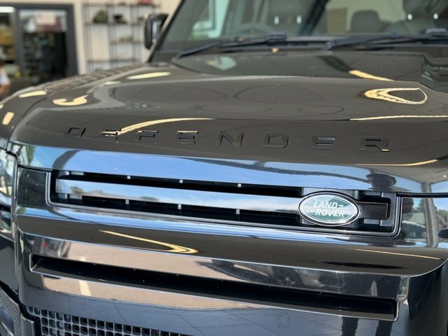 Land Rover Defender 110 P525 V8 Suv Black #6