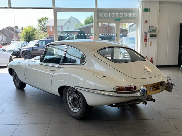 Jaguar E-Type Petrol White #3