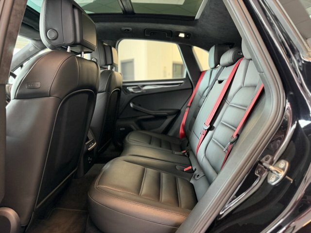 Porsche Macan 3.0L D S Pdk Sport Design Package Pan Roof Pasm E Grey #38